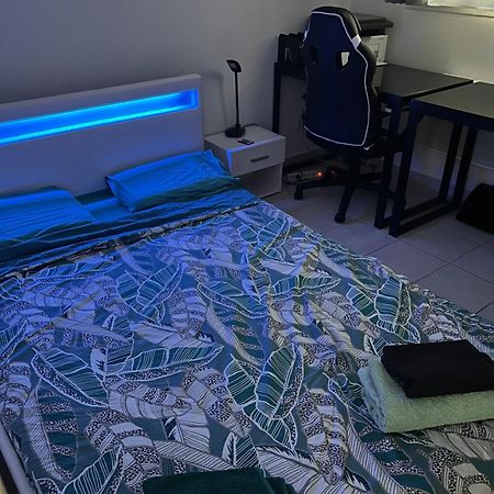 Appt Montpellier 2 Chambres Et 10 Minutes Des Plages Exterior photo