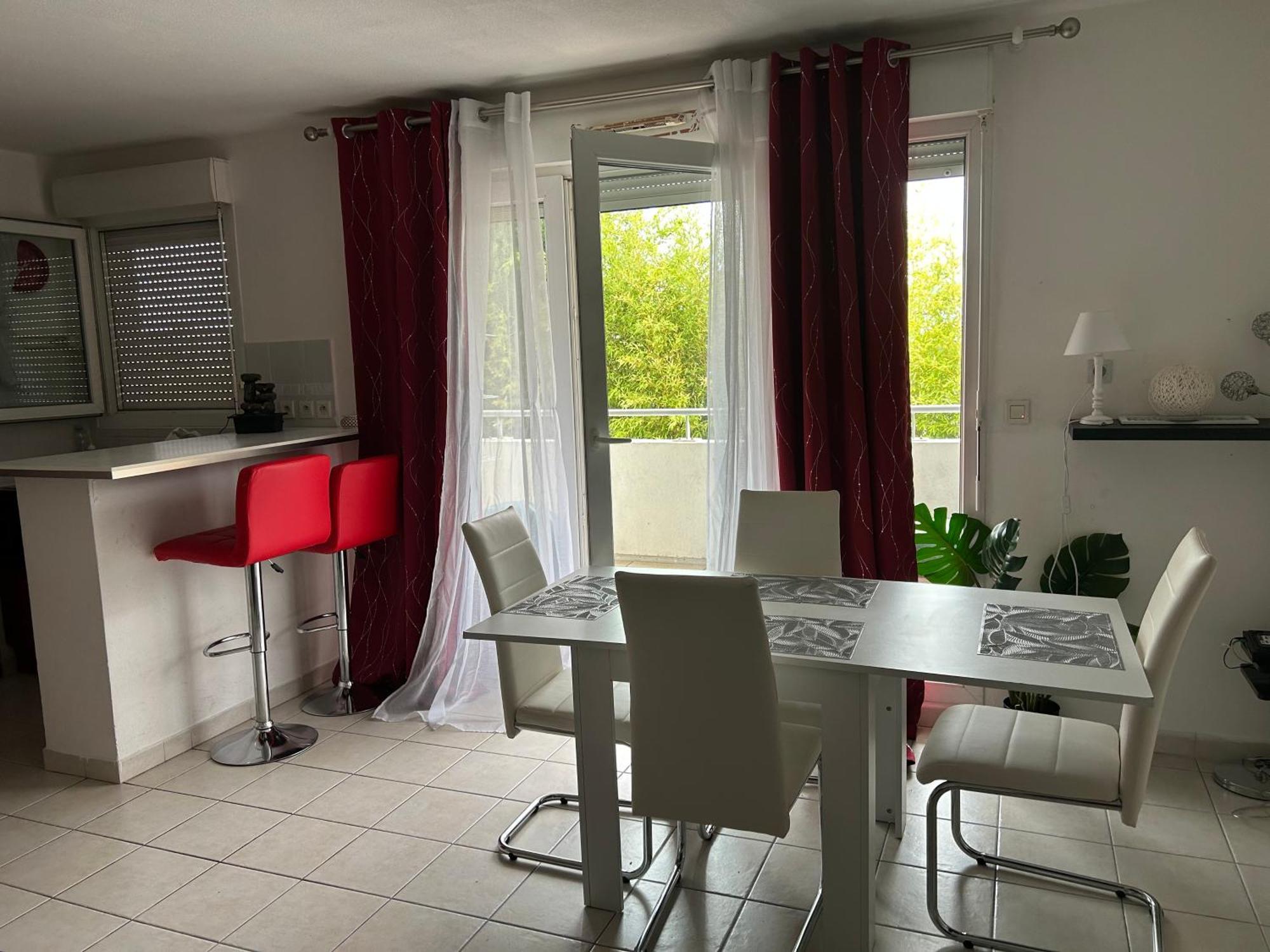 Appt Montpellier 2 Chambres Et 10 Minutes Des Plages Exterior photo